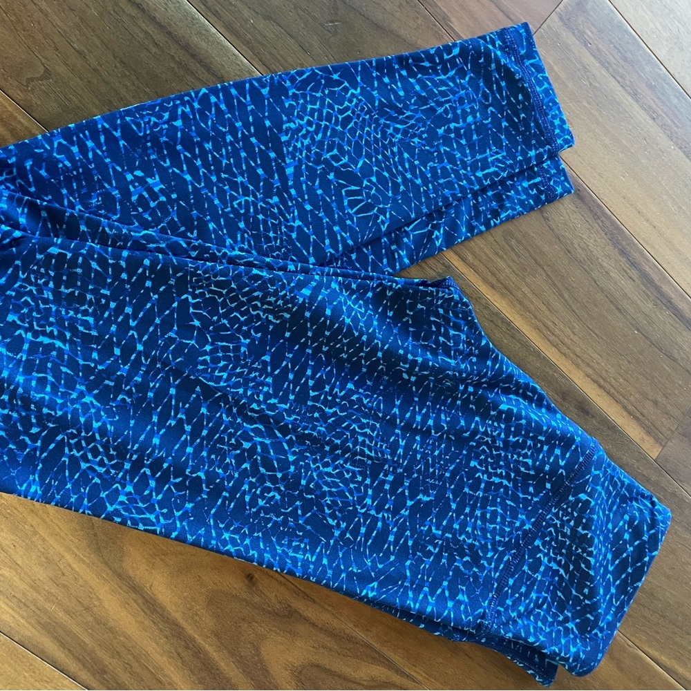 Lululemon Athletica Blue Textured Leggings size 6